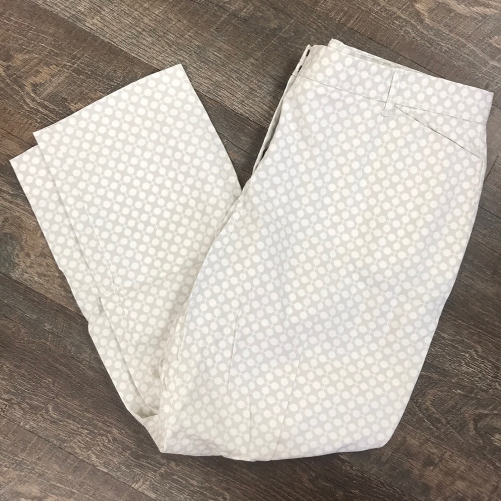 3/$14 Gap slim cropped stretch size 12 pants grey dot white EUC